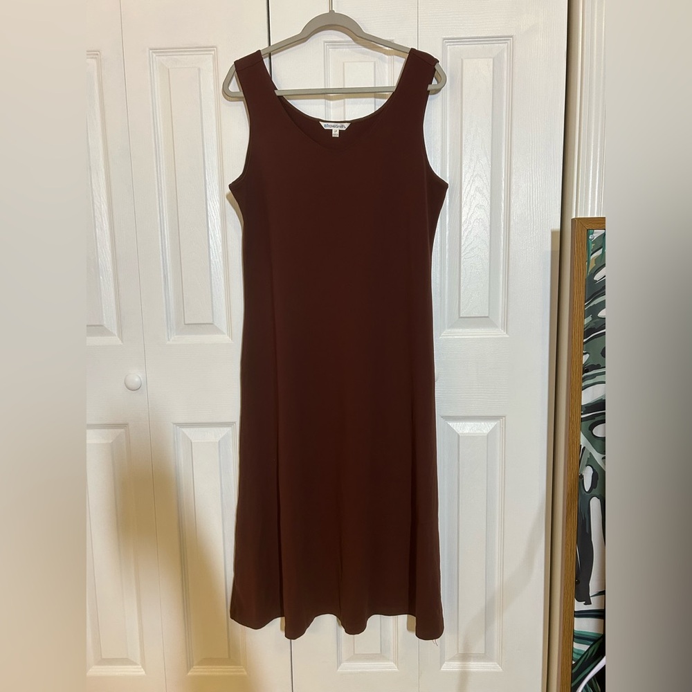 TravelSmith Elegant Brown Sleeveless Dress